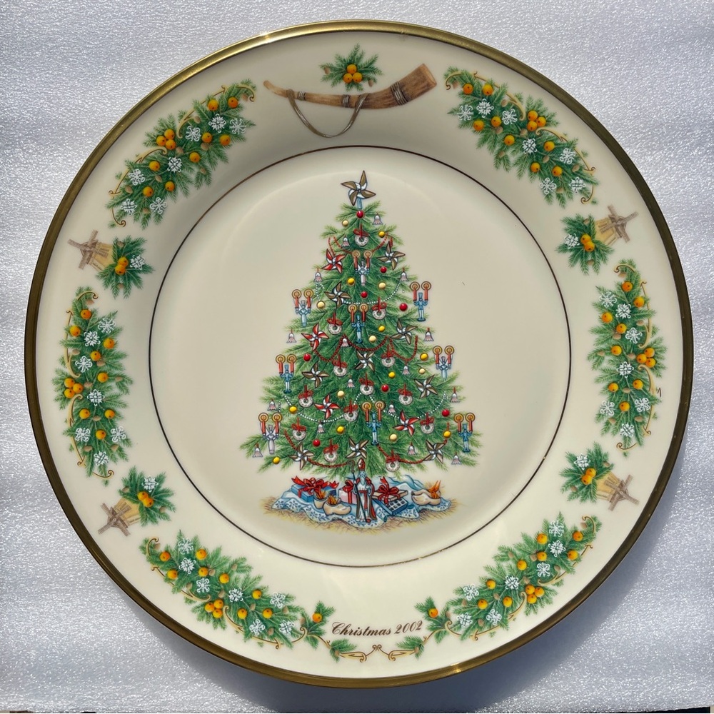 2002 Netherlands Lenox Christmas Trees Ar The World Collectible Decorative Plate